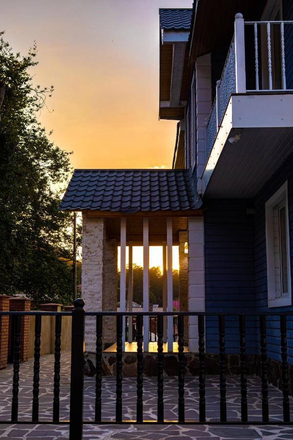 Blue Heaven Hotell Bakuriani Exteriör bild